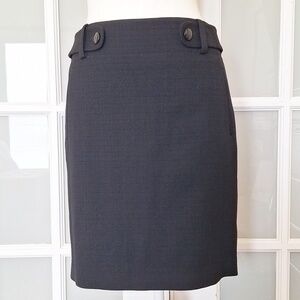 LIKE NEW Banana Republic Black Wool Skirt Size 2